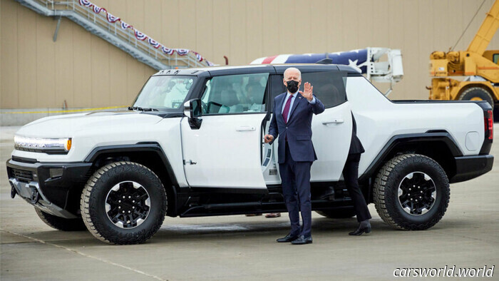 GM’s CEO Stood Up for Tesla and Musk to Biden, Yet the Snub Still Occurred | Carscoops